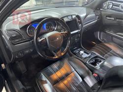 کرایسلەر 300